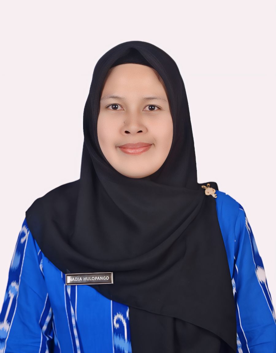 NADIA HULOPANGO